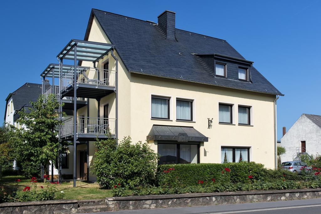 Moselweingut & Gaestehaus Hubertushof Тріттенгайм Екстер'єр фото